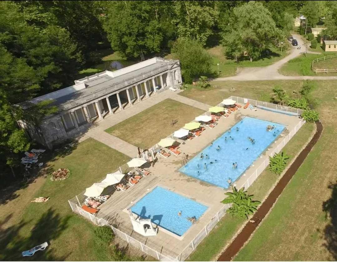 Camping - Piscine - Ccbaieb Montjoie-en-Couserans 外观 照片