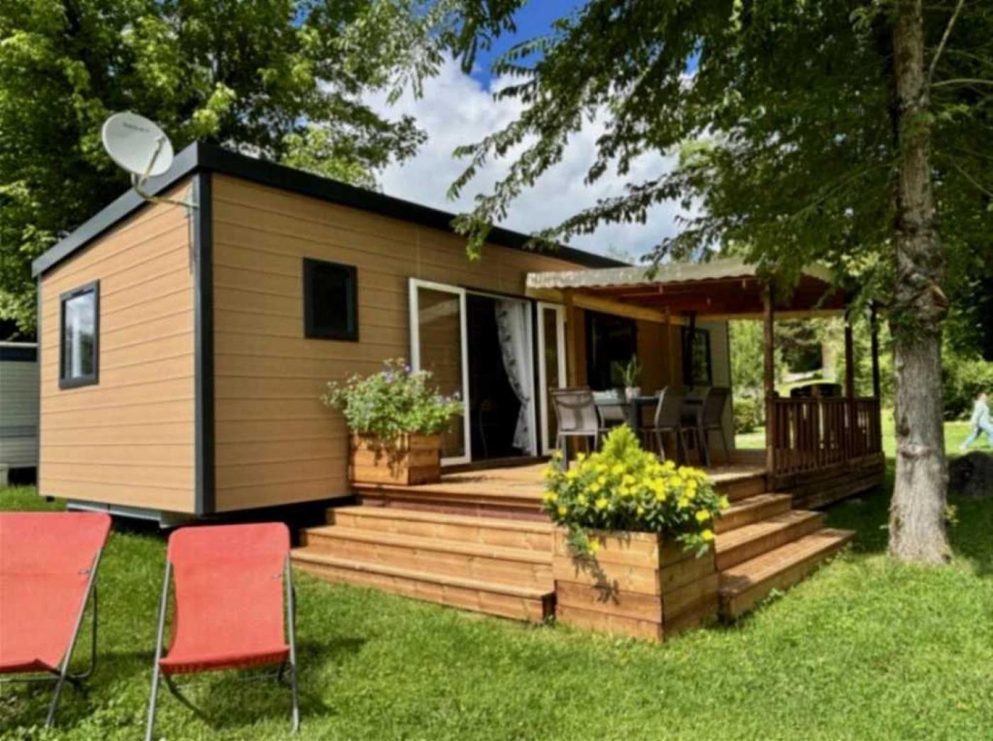 Camping - Piscine - Ccbaieb Montjoie-en-Couserans 外观 照片