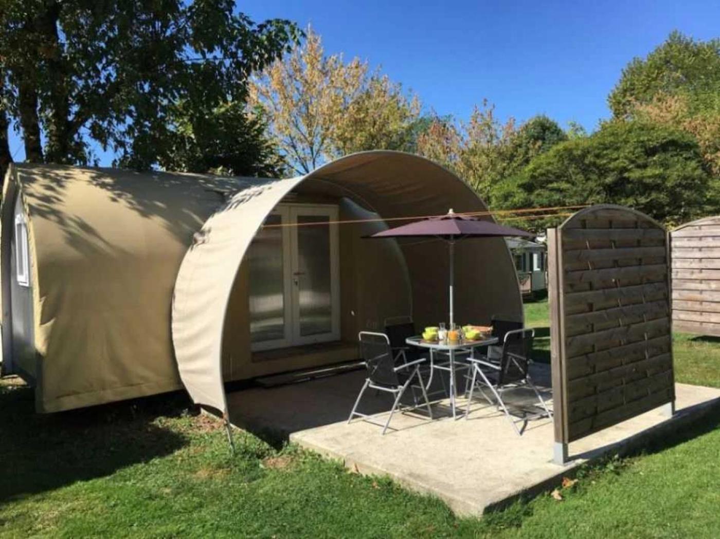 Camping - Piscine - Ccbaieb Montjoie-en-Couserans 外观 照片