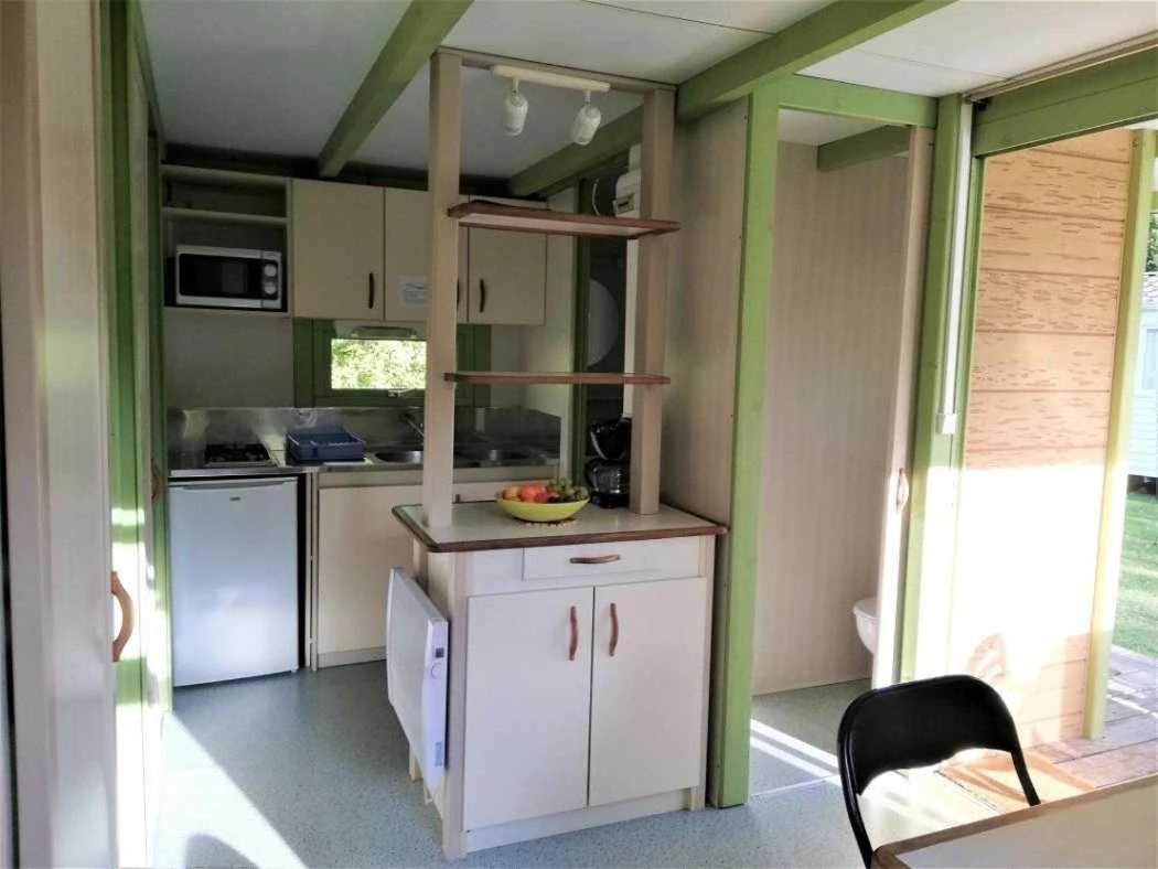 Camping - Piscine - Ccbaieb Montjoie-en-Couserans 外观 照片